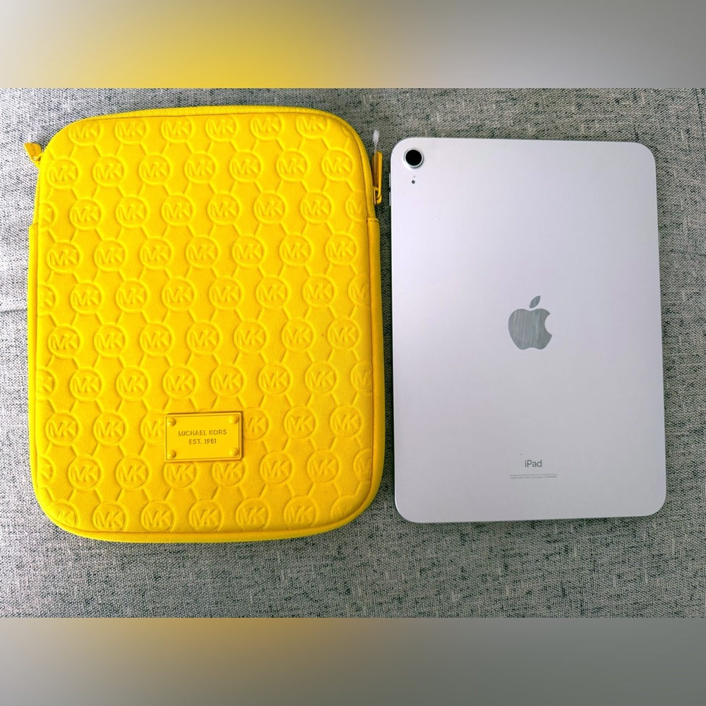 MK Ipad Case• Yellow
